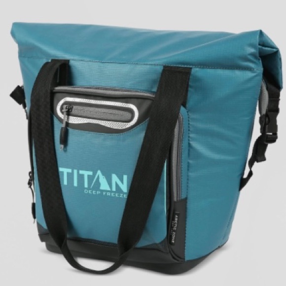Titan Kitchen Arctic Zone Titan Deep Freeze 8qt Roll Top Cooler Bag